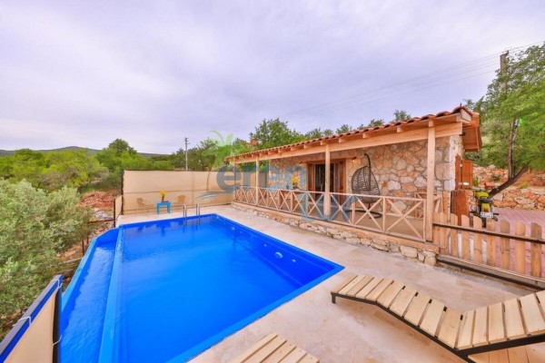 Antalya Kaş Bayındır Mevkiinde 2 Kişilik Tatil Villası