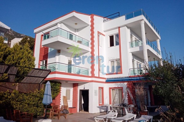 Kalkan Kızıltaş Mevkiinde 7 Yatak Odalı 14 kişilik Korunaklı Tatil Villası